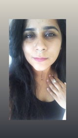 Dhwani Joshi review photo