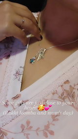 Neha Singh review photo
