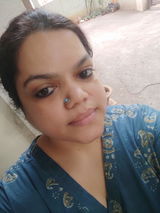 Ujwala Jadhav review photo