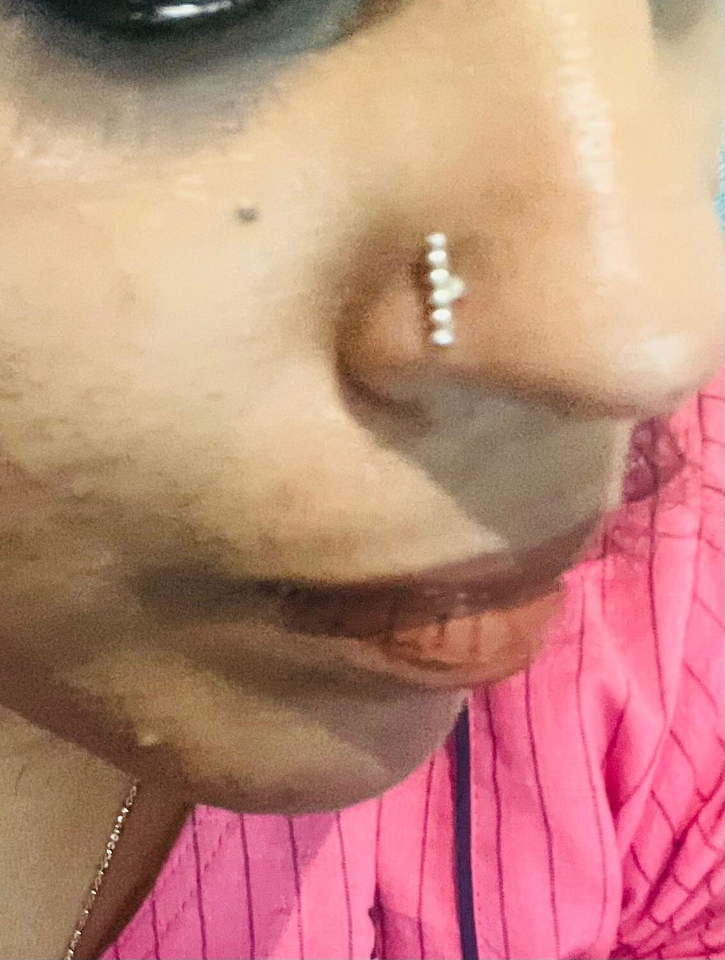 Linear Dot Nosepin Stud