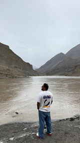 Vinay Adhikari review photo