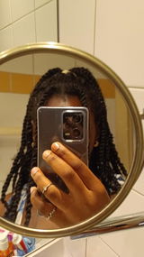 L. review photo