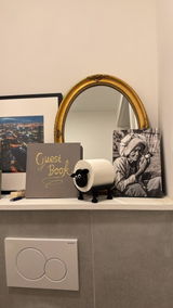 Kim review photo