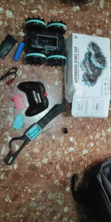 AM review photo