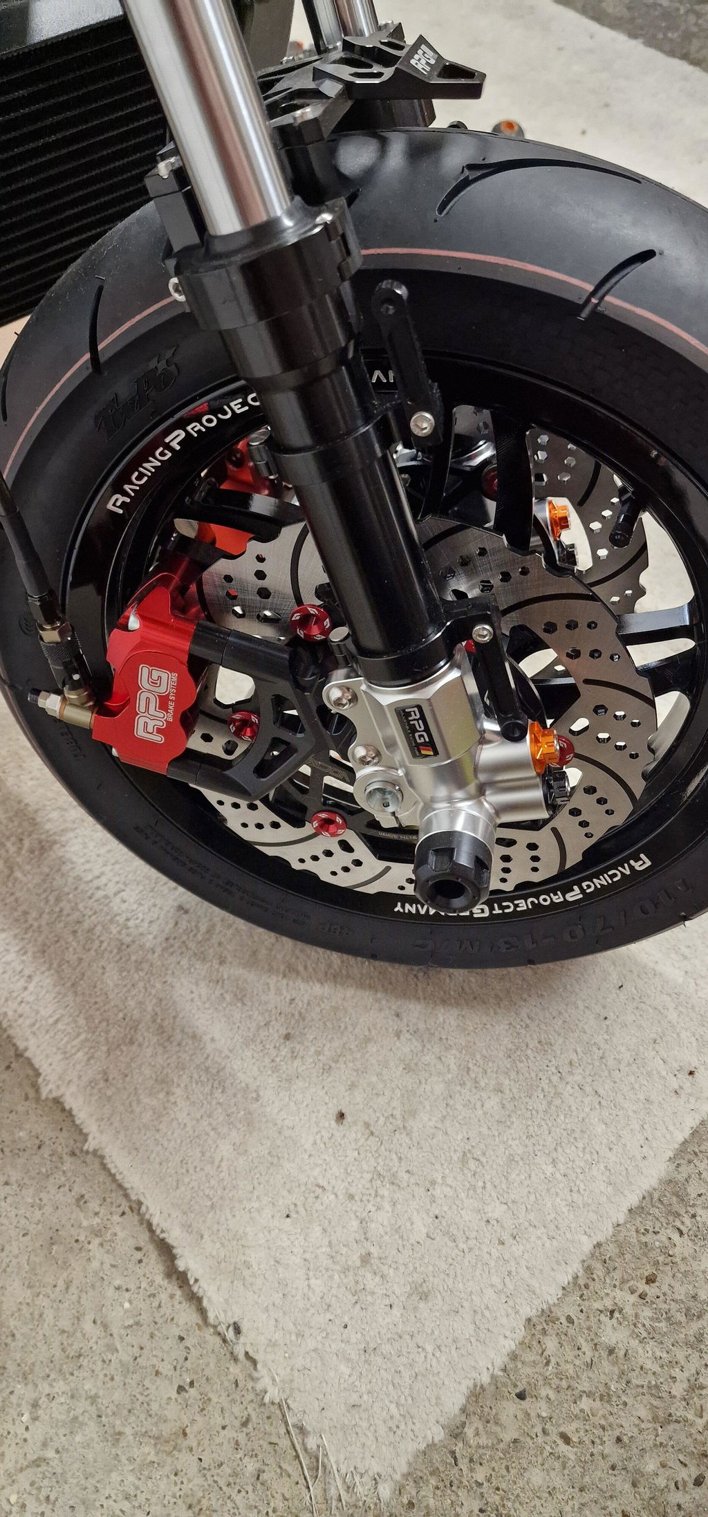 CNC Felgen Set + Semi Slick Reifen Yamaha Aerox