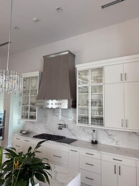 RHM Stainless Steel Range Hood with Brass Trims and Rivets SH3-H4V3