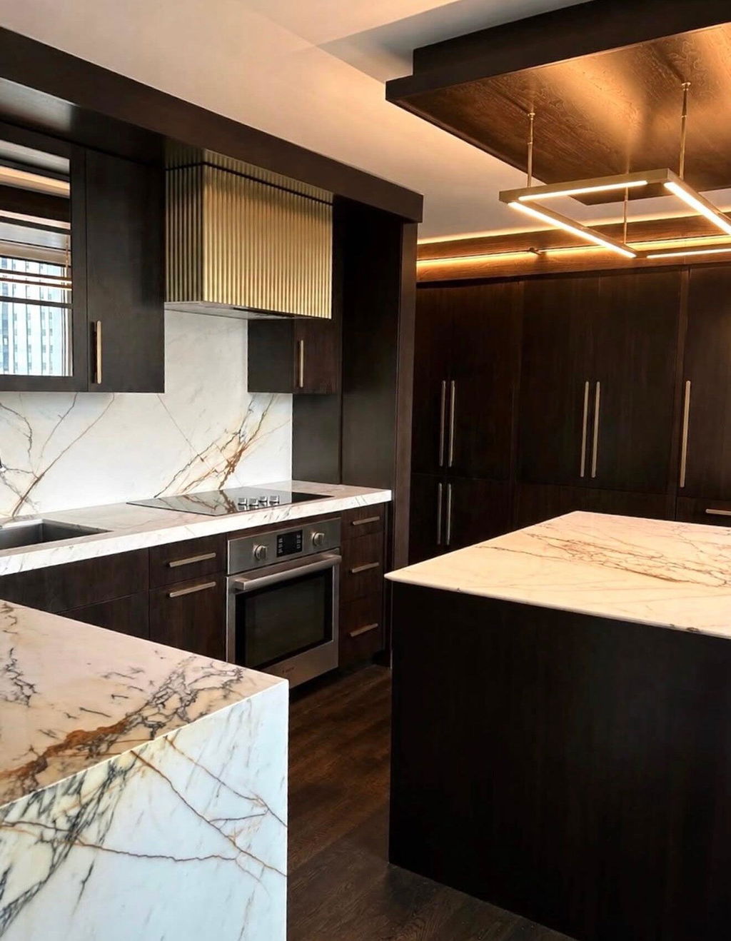 RHM Luxury Box Custom Brass Range Hood with Ribs SH5-LF-R02