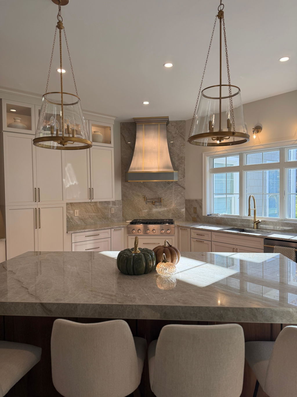 [CUSTOM] RHM Sweep Stainless and Brass Custom Range Hood SH3-C2BTRM