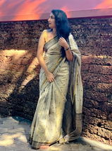 Janaki review photo