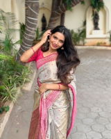 Parvathy Menon review photo
