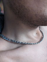 T.Y. review photo