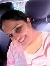 Meenakshi Pandey review photo