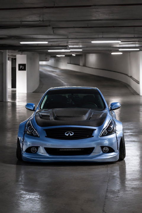 Gloss Metallic Silver Lake Blue Vinyl Wrap