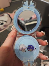 Anon review photo