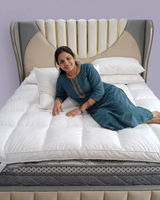 Sakshi Oberoi review photo