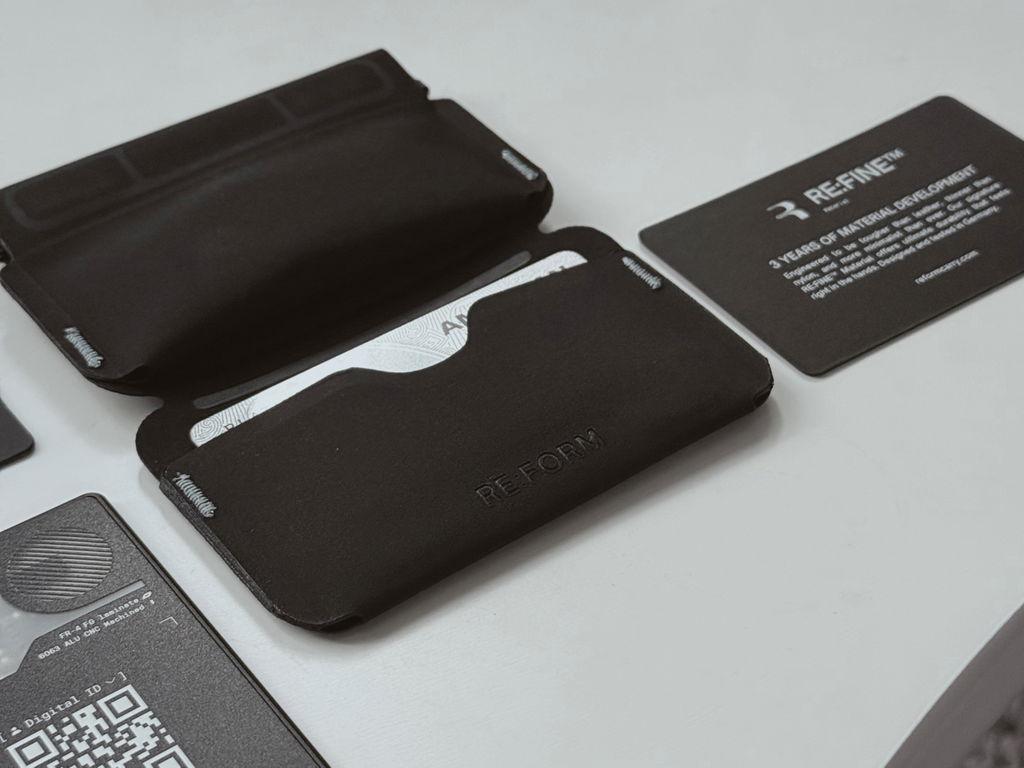 RE:FORM® Wallet Combo — RE:01 Coin Sleeve & RE:02 Card Holder