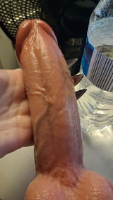 Lusty review photo