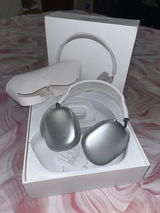 Aisha review photo