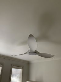 EGLO Noosa White Ceiling Fan With Light