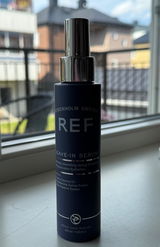 Mona review photo
