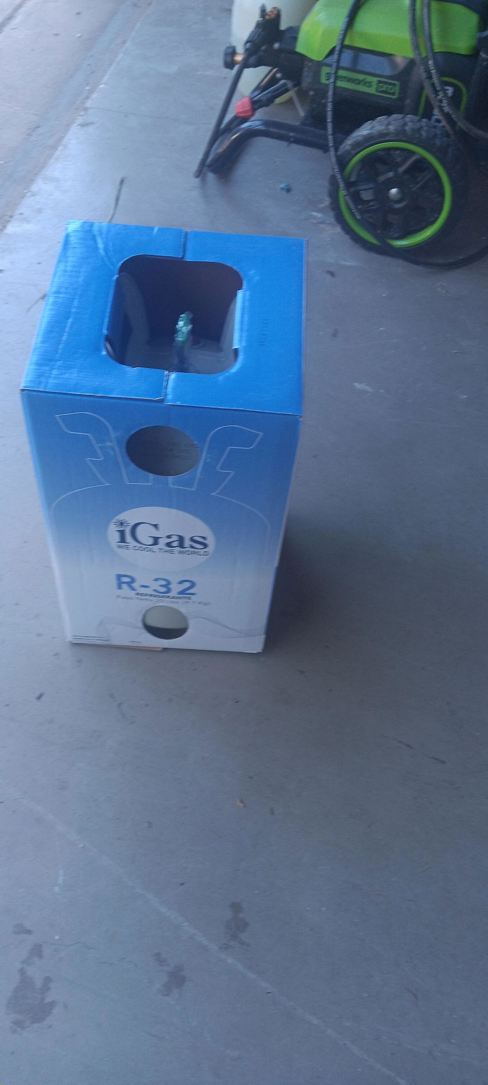 10lb R-1234yf Cylinder – Wholesale | Refrigerants Center