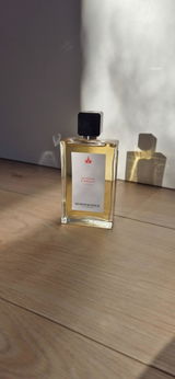 Donia review photo