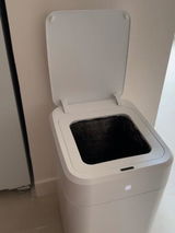 Papelera Inteligente Cero Contacto / UltraBin 17L