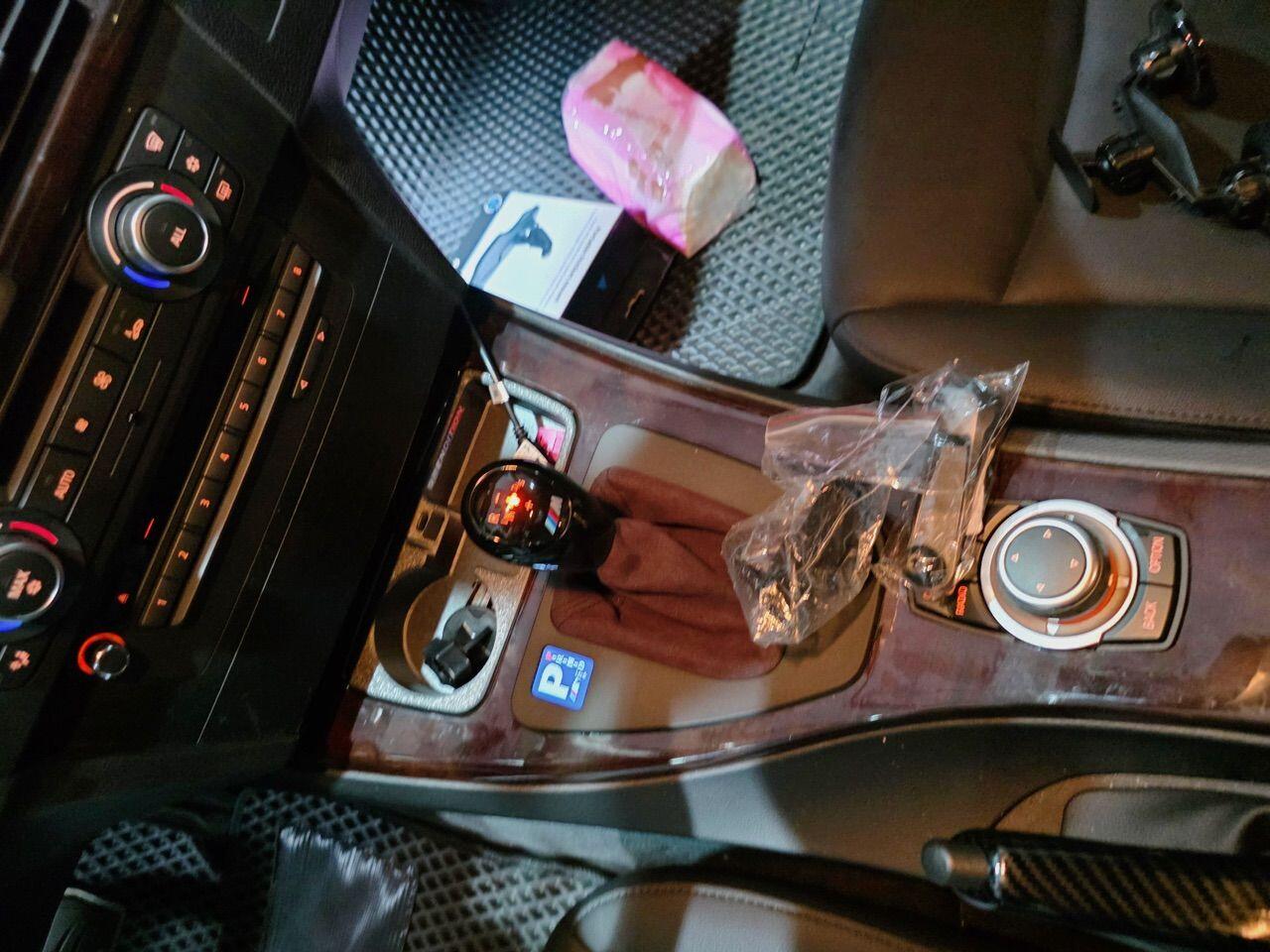 wujudge review photo