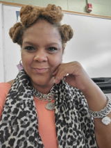 Lola Boldon review photo