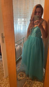 Chiara review photo