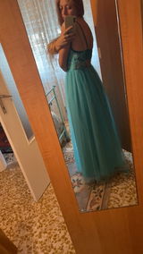 Chiara review photo