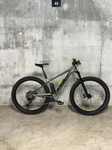 Avery Bracali review photo