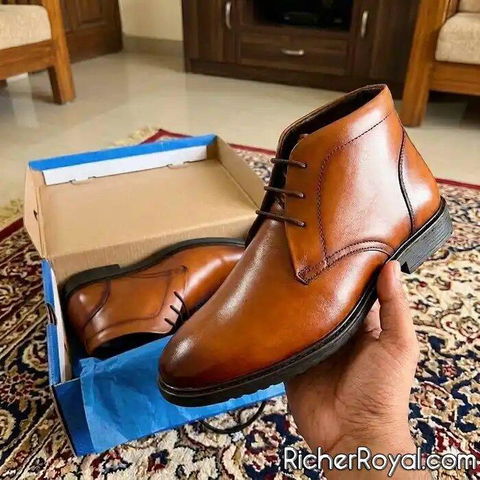 Pure Full-Grain Leather Chukka Boot for Men