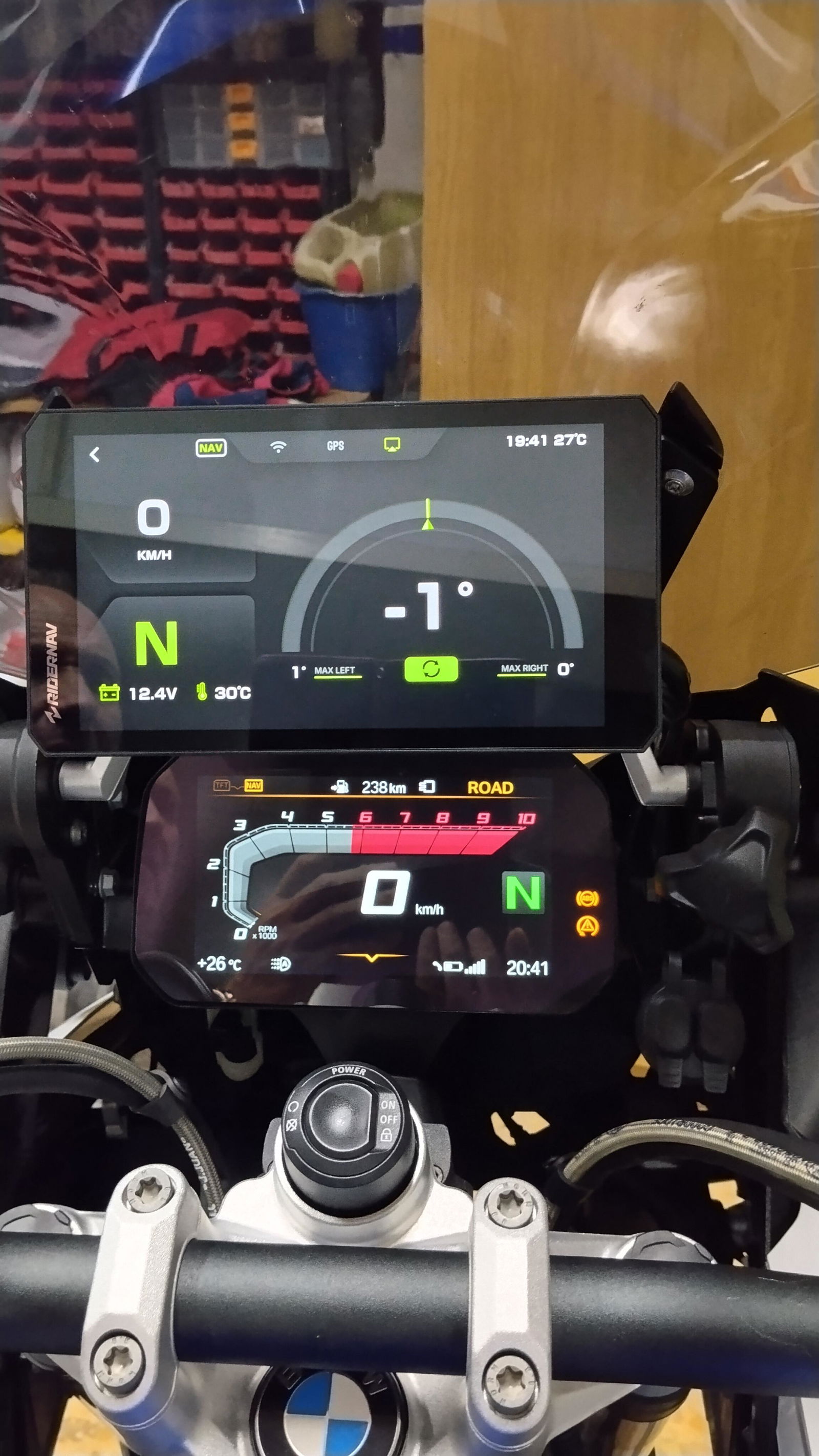 R7M BMW 7-inch Display: Built for BMW. Made for Control