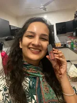 Neha Sinha review photo