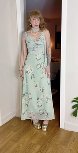 Evelyn Linhares review photo
