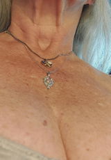 Gundy Knos review photo