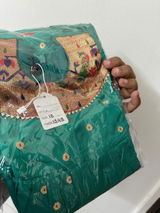 Uma Thombre review photo