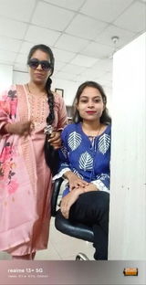 Riya Shah review photo