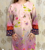 Aqsa Adil review photo