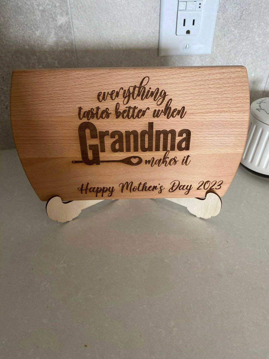 Cutting Board – Everything tastes better when grandma makes it