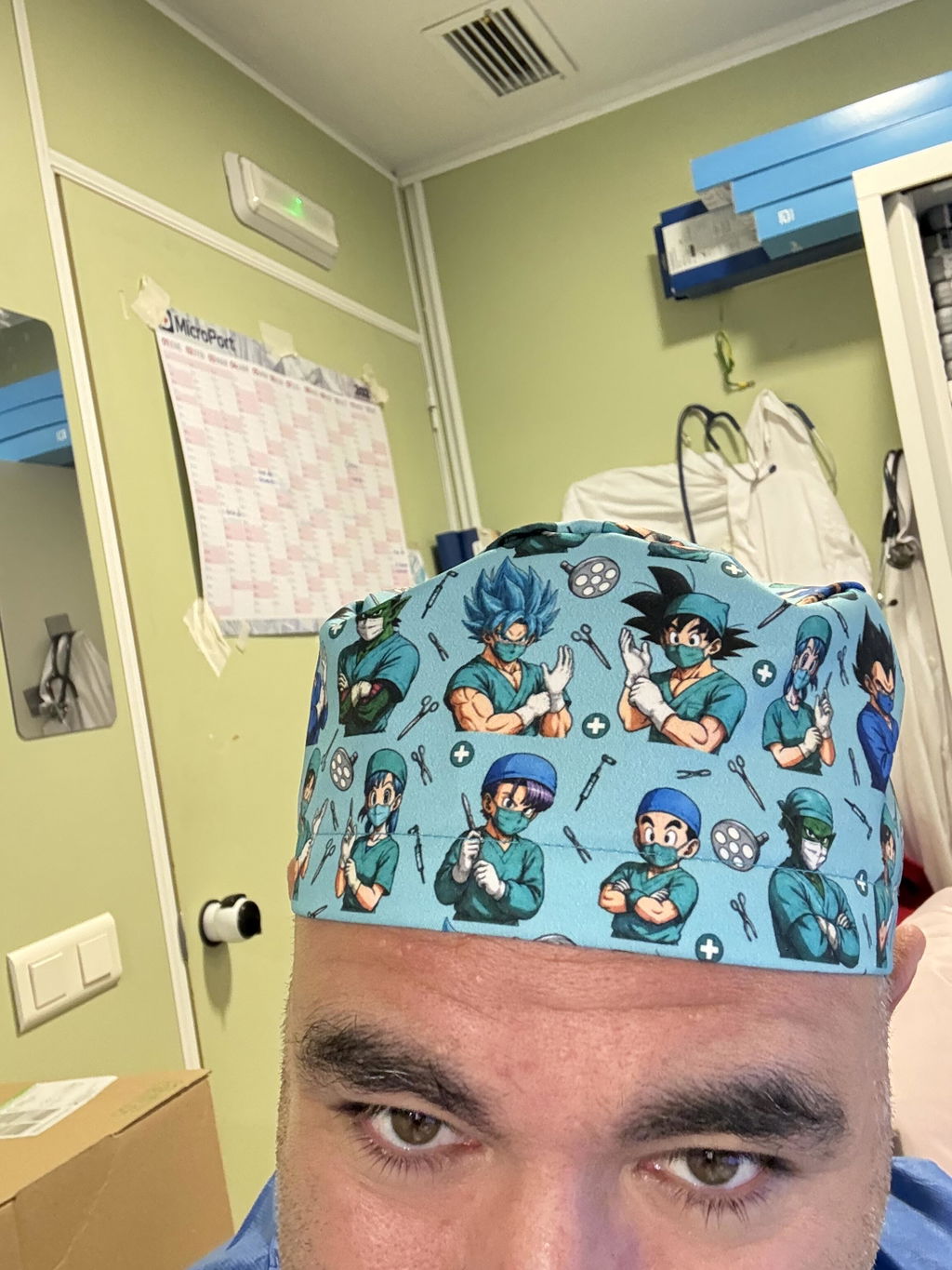 Robin Hat