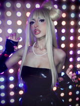 vivian review photo