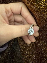 Maribeth review photo