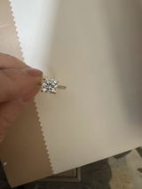 Cari review photo
