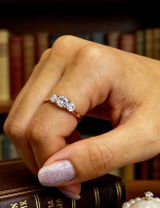 Mia Reynolds review photo