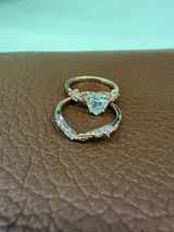Amelia review photo