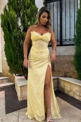 Emma Collins review photo
