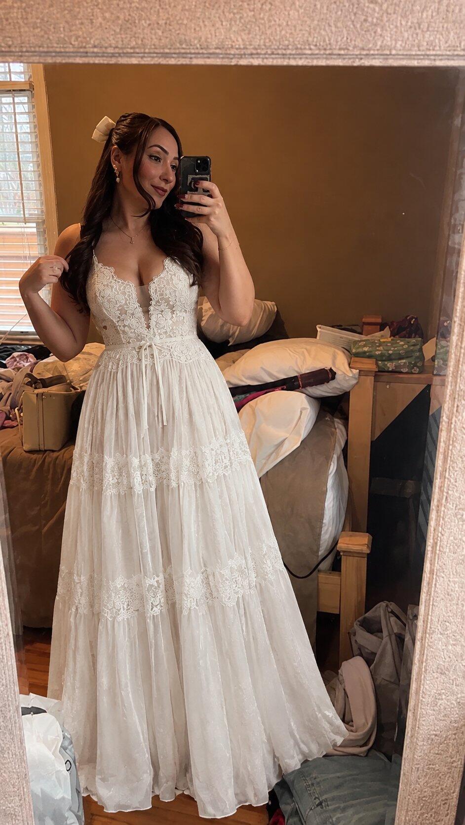 Romantic Boho Lace Tiered V-Neck Maxi Wedding Dresses,WD0640