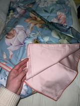 Mia review photo